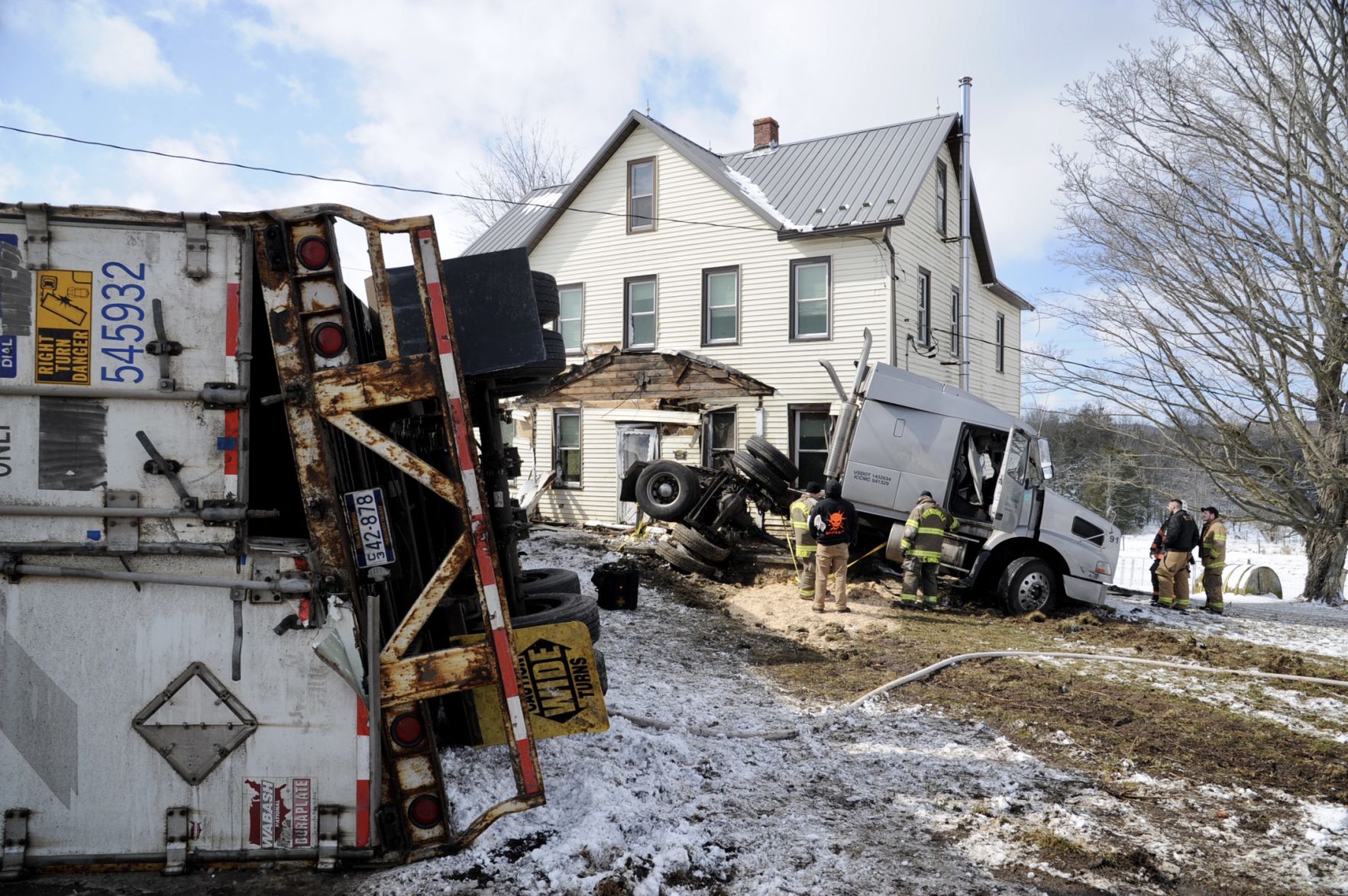 Garrett tractor trailer accident